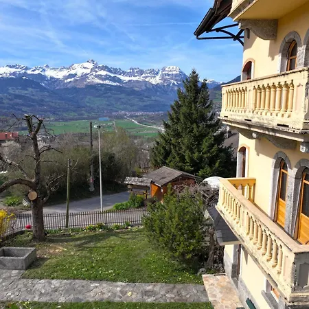 La Tourelle Apartment *