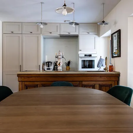 La Tourelle Apartment